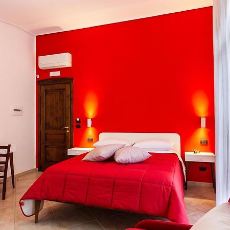 Ohana Bed And Breakfast กาสเตลลัมมาเร ดิ สตาเบีย ภายนอก รูปภาพ